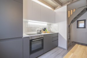 photo_a88dd007d92f5e74d542f06de1e3bb93 REIMS SECTEUR GAMBETTA – APPARTEMENT MEUBLE 2 CH AVEC TERRASSE ET STATIONNEMENT